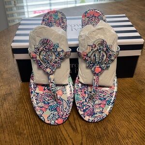 crown & ivy Wylie Sandals Size 8